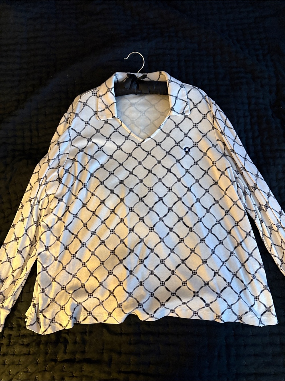 Lands' End White Long-Sleeve Collared V-Neck Top with Navy Geometric Print